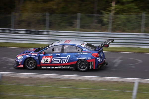 „Subaru“ vėl laimėjo 24 valandų lenktynes Niurburgringe