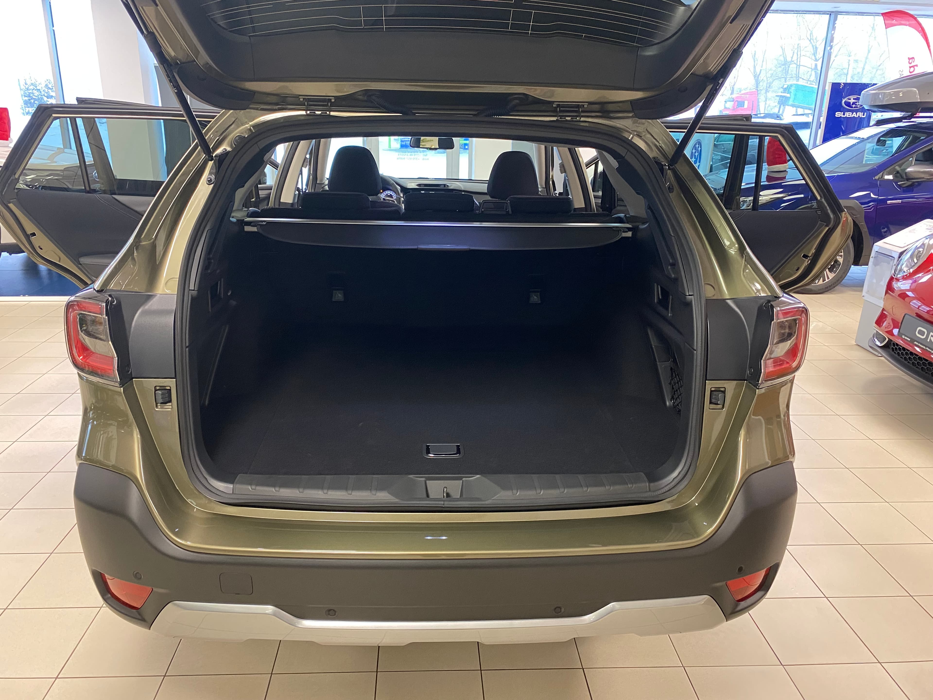 Subaru Outback Green bagazine