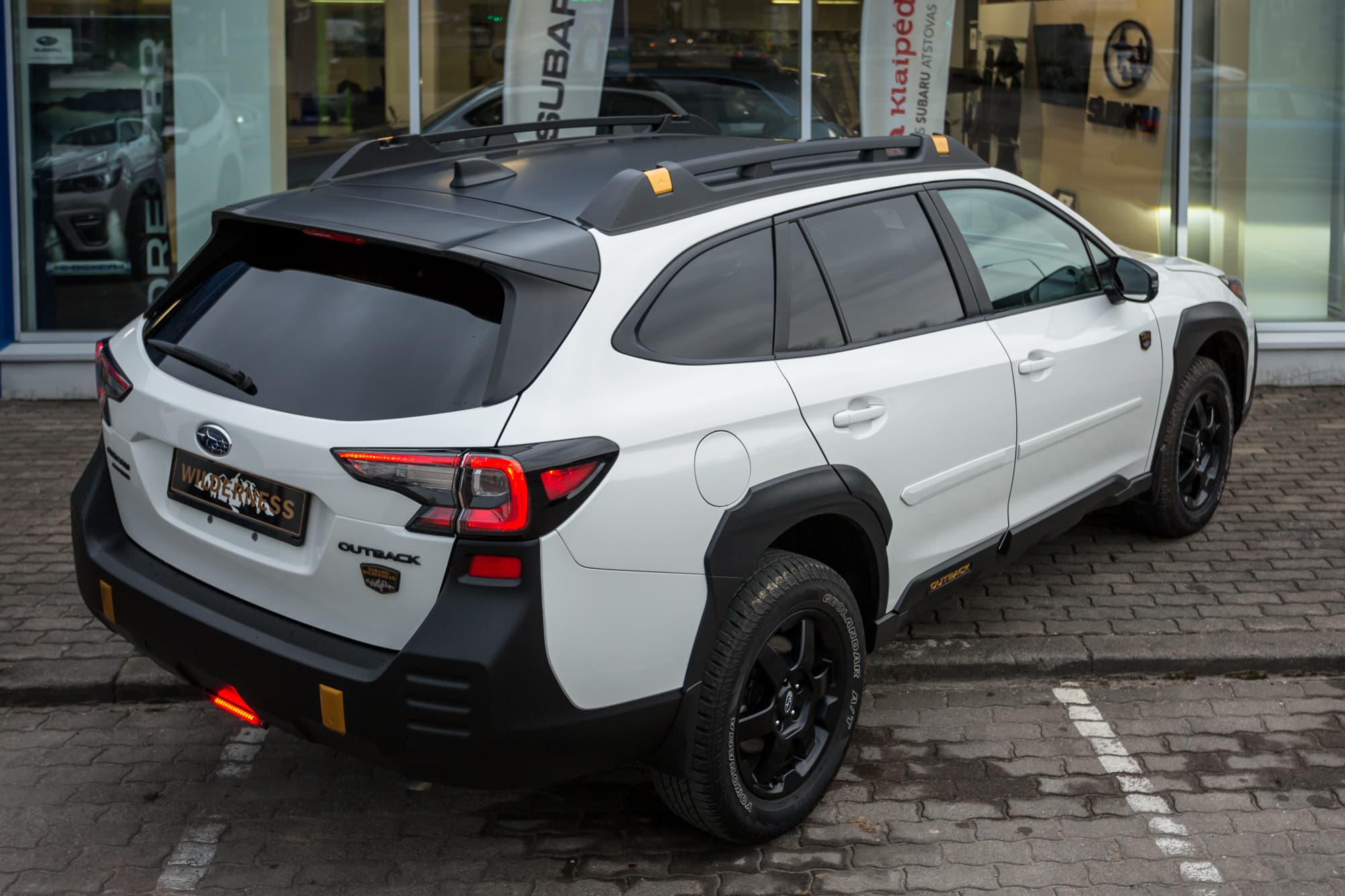 Subaru Outback ( Wilderness ) 5